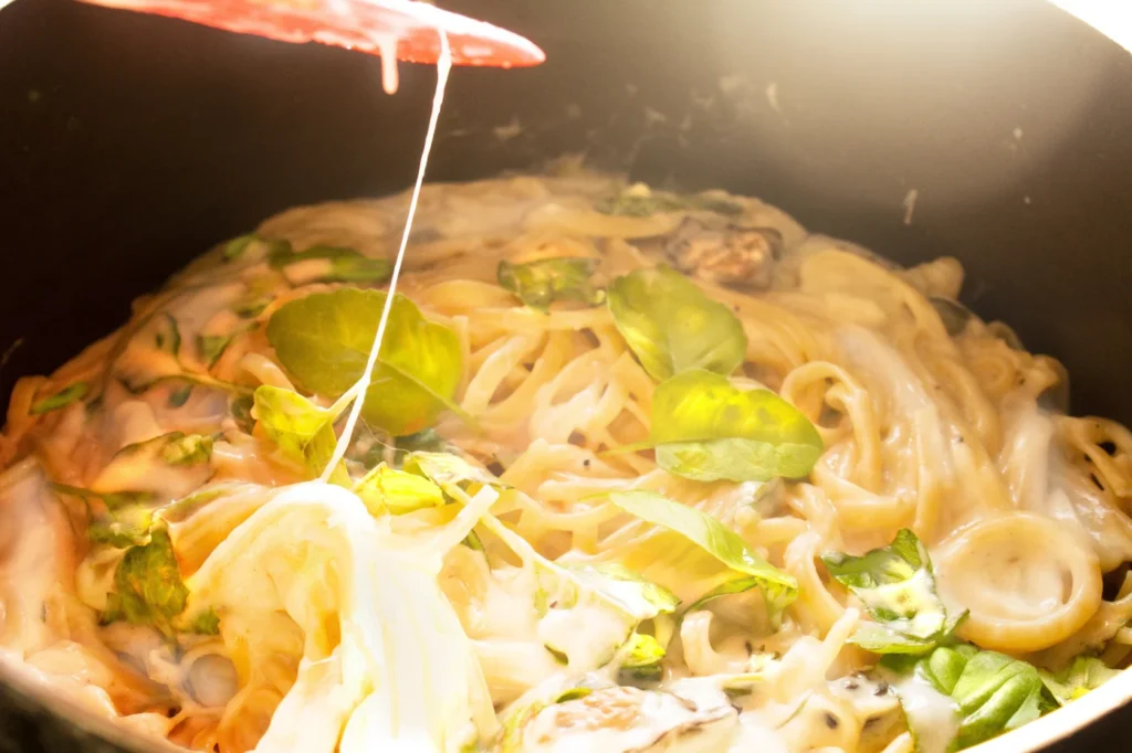 Creamy cheesy garlic pasta